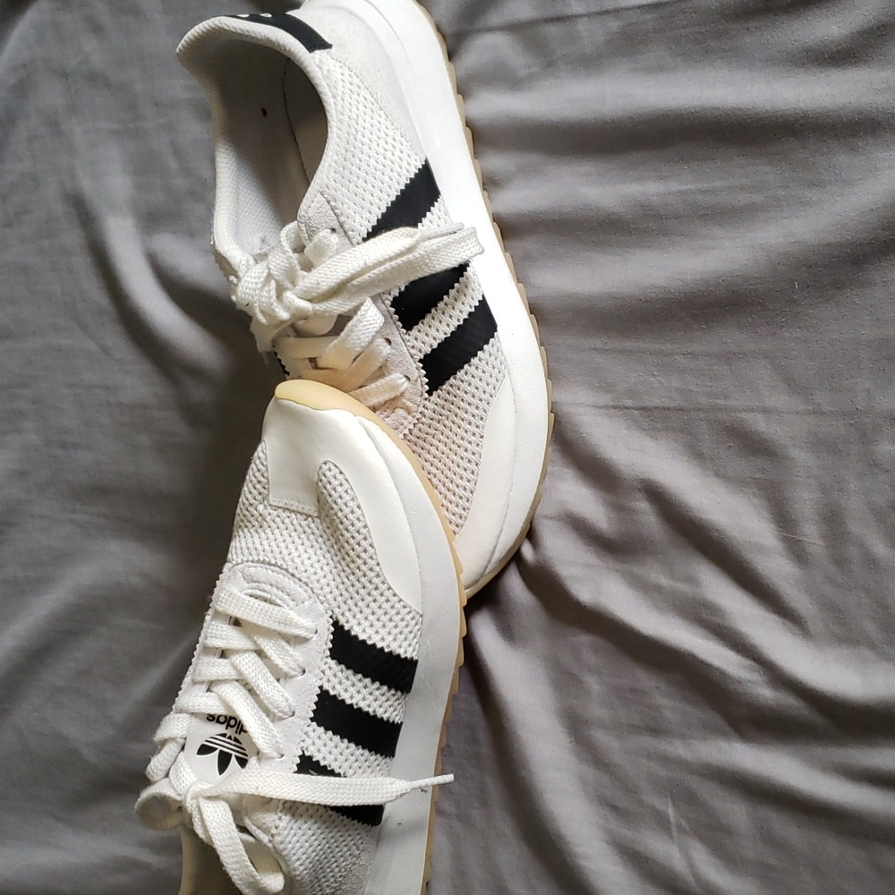 Girls adidas